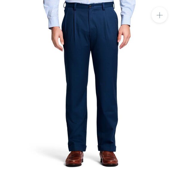 NWT Men's IZOD American Chino Double Pleat Classic Fit Chino Pants Navy 33W 32L - Picture 2 of 12